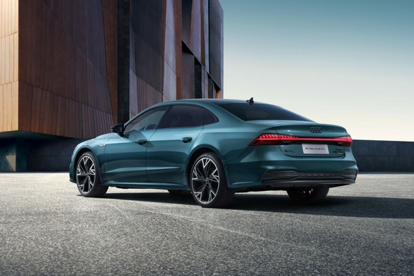 Recenze Audi A7L Sedan 2025: prémiový sedan s prodlouženým rozvorem Fotografie 3