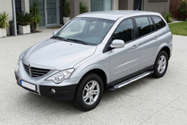SsangYong Action 2005–2018 Boční nášlapy Line (2 ks, hliník) fotografie 1