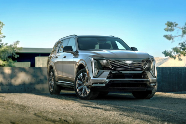 Recenze Cadillac Escalade IQL 2026: prodloužená elektrická vlajková loď s výkonem 750 koní