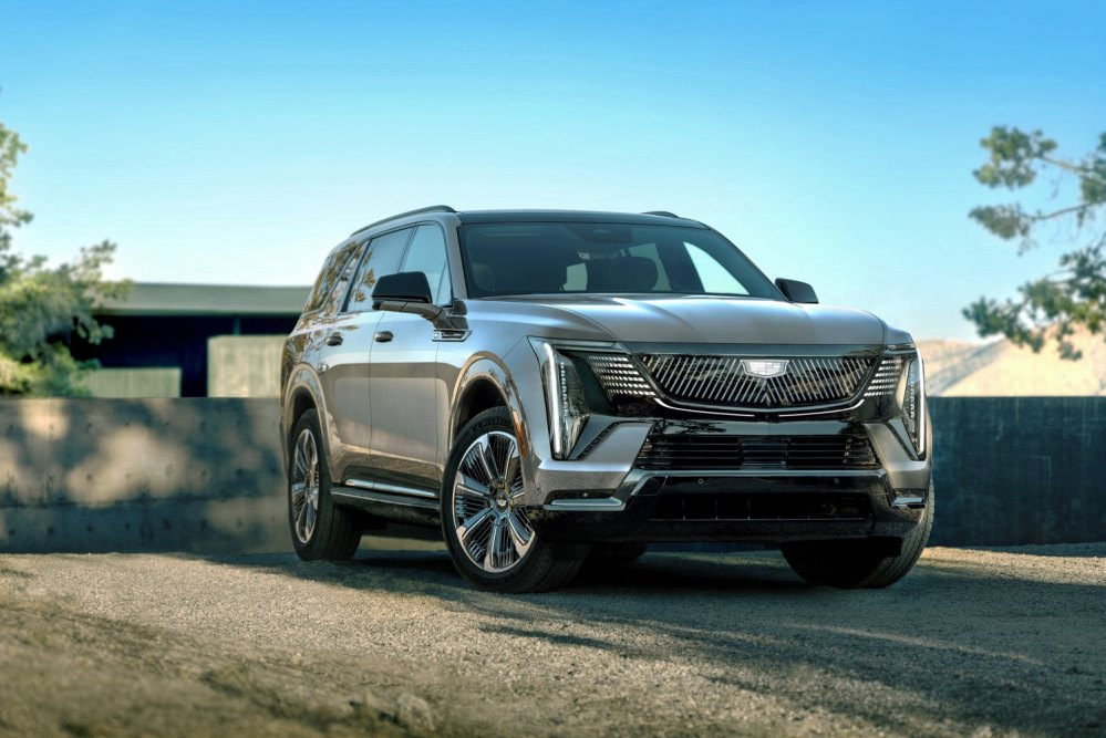Recenze Cadillac Escalade IQL 2026: prodloužená elektrická vlajková loď s výkonem 750 koní