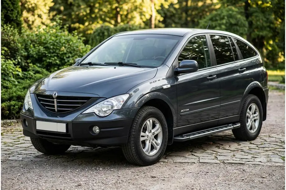 SsangYong Action 2005–2018 Boční nášlapy RedLine Black (2 ks, hliník) Image