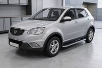 SsangYong Korando 2010–2019 Boční prahy Maydos V1 (2 ks, hliník ↗ nerez) fotografie 1
