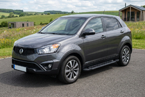 SsangYong Korando 2010–2019 Boční nášlapy RedLine Black (2 ks, hliník) fotografie 1