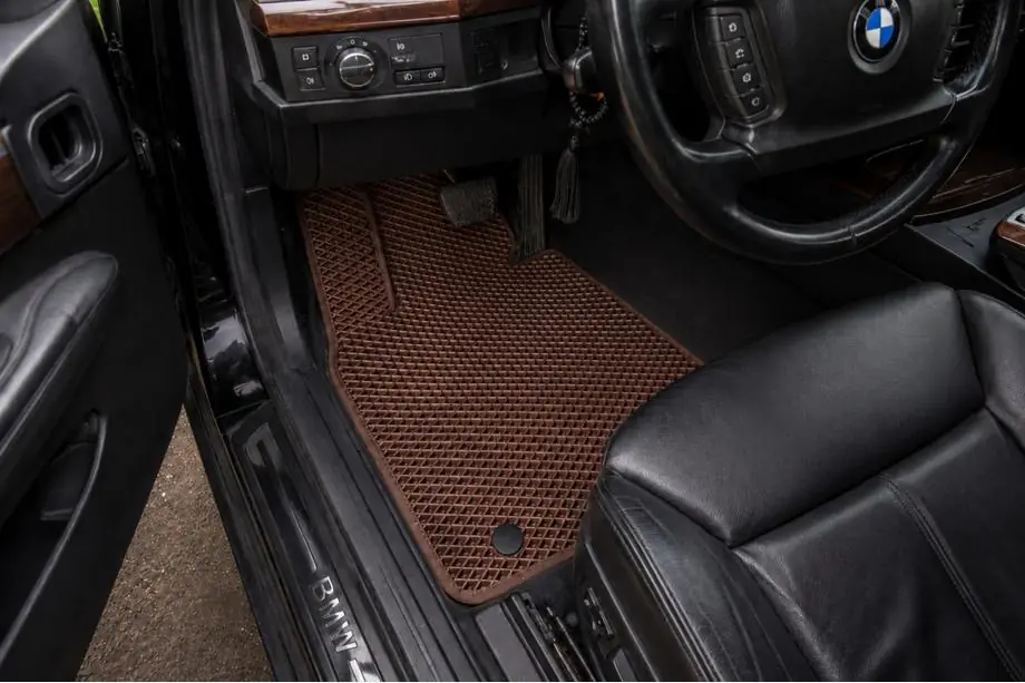 BMW řady 7 E65/66 2001–2008 EVA rohože do interiéru (pro E66, hnědé) Image