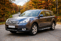Subaru Outback 2009–2014 Boční nášlapy Sunrise (2 ks, hliník) fotografie 1