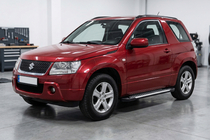 Suzuki Grand Vitara 2005–2017 Boční nášlapy Line (2 ks, hliník) fotografie 1