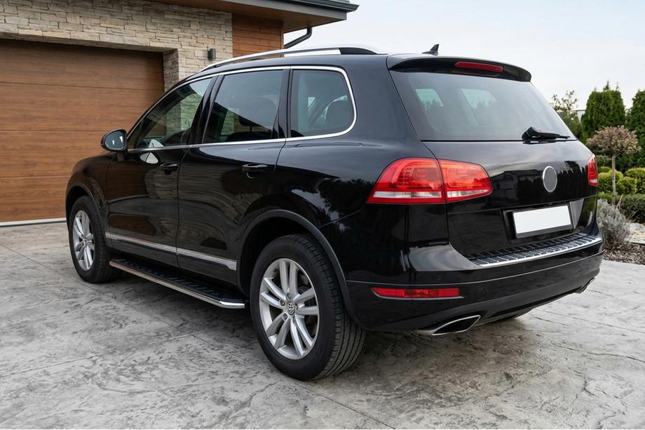 Volkswagen Touareg 2010–2018 Boční nášlapy Maydos V1 (2 ks, hliník / nerez) Image