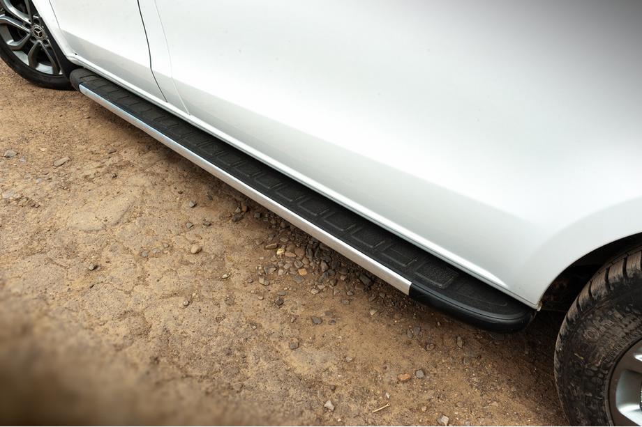 Mercedes Vito/V-class W447 2014– Boční nášlapy Duru (2 ks, hliník) Krátká a střední Image