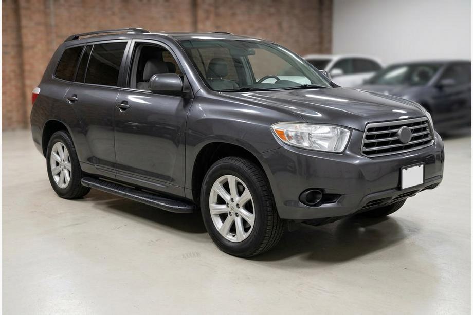 Toyota Highlander 2008–2013 Boční prahy Bosphorus Black (2 ks, hliník) Image