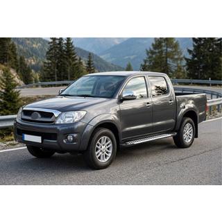 Boční nášlapy Line (2 ks, hliník) Toyota Hilux 2006–2015 fotografie 1