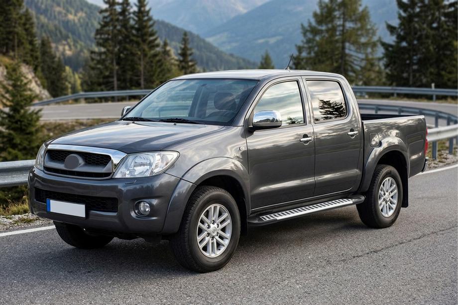Toyota Hilux 2006–2015 Boční nášlapy Line (2 ks, hliník) Image