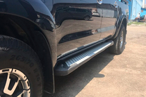 Toyota Hilux 2006–2015 Boční nášlapy Allmond Grey (2 ks, hliník) fotografie 2