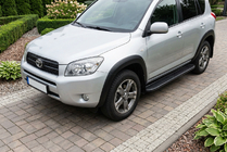 Toyota Rav 4 2006–2013 Boční prahy Bosphorus Black (2 ks, hliník) fotografie 1