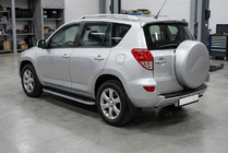 Toyota Rav 4 2006–2013 Boční prahy Tayga Grey (2 ks, hliník) fotografie 1