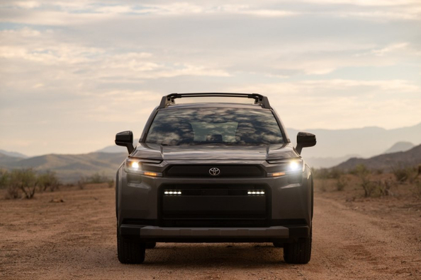 Recenze Toyota RAV4 Woodland: dobrodružný crossover s hybridním pohonem Fotografie 3