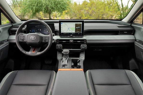 Recenze Toyota RAV4 Woodland: dobrodružný crossover s hybridním pohonem Fotografie 5