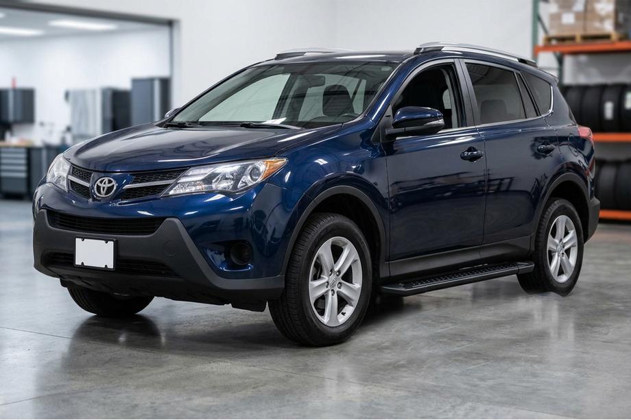 Toyota Rav 4 2013–2018 Boční prahy Allmond Black (2 ks, hliník) Image