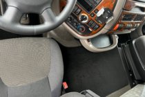 DAF XF105 2005–2013 Textilní autokoberce Deluxe (černé) fotografie 4