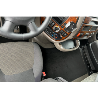 Textilní autokoberce Deluxe (černé) DAF XF105 2005–2013 fotografie 4