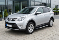 Toyota Rav 4 2013–2018 Boční prahy RedLine V1 (2 ks, hliník) fotografie 1