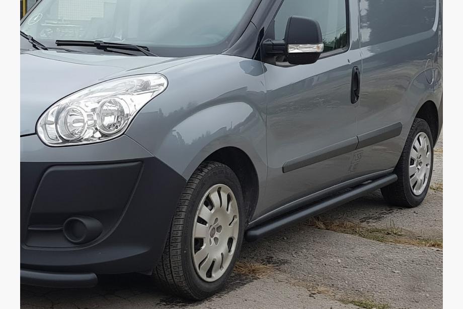 Opel Combo 2012–2018 Boční trubky Black (2 ks, nerez) Image