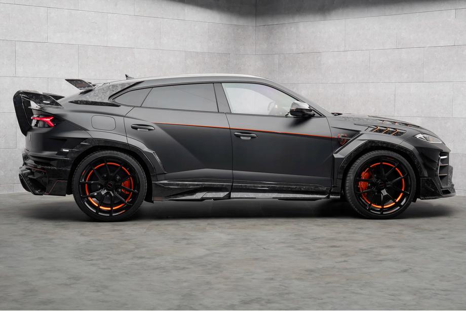 Lamborghini Urus 2018– Sada bodykitu MNSR Carbon (pro SE 2024+, kovaný karbon) Fotografie 3