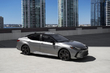 Toyota Camry (XV80) – recenze: spolehlivý hybridní sedan nové generace fotografie 1