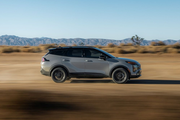 Recenze Kia Sportage Plug-in Hybrid 2026: výkonný a úsporný crossover Fotografie 3