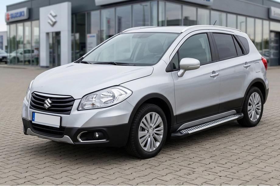 Suzuki SX4 S-Cross 2013–2016 Boční nášlapy Line (2 ks, hliník) Fotografie 1