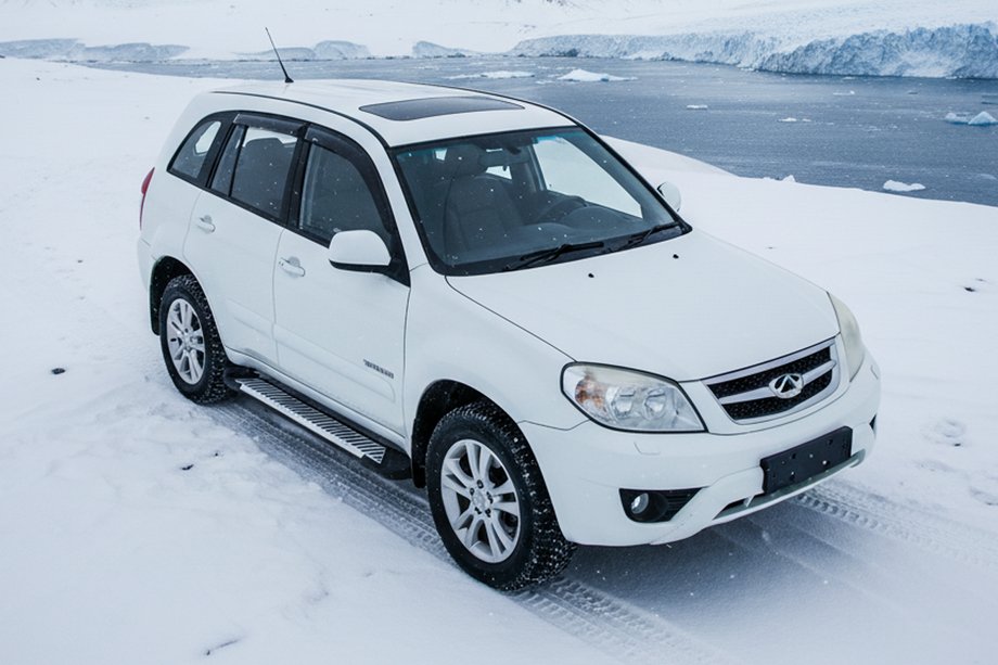 Chery Tiggo 3 2005– Boční nášlapy Line (2 ks, hliník) Image