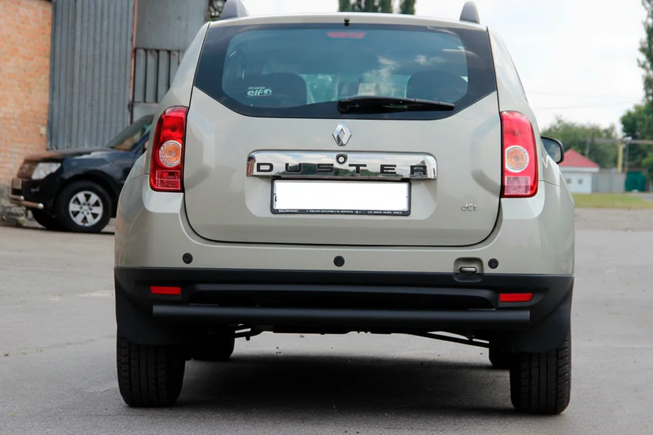 Renault Duster 2008–2017 Zadní rovný ochranný oblouk Black (nerez) Image