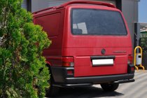 Volkswagen T4 Caravelle/Multivan 1990–2003 Zadní rohy AK003 Black (2 ks, nerez) fotografie 3