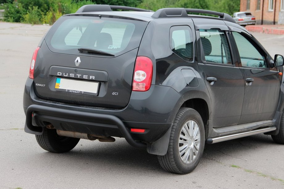 Dacia Duster 2008–2018 Zadní ochranný rám – oblouk Black (nerez) Fotografie 3