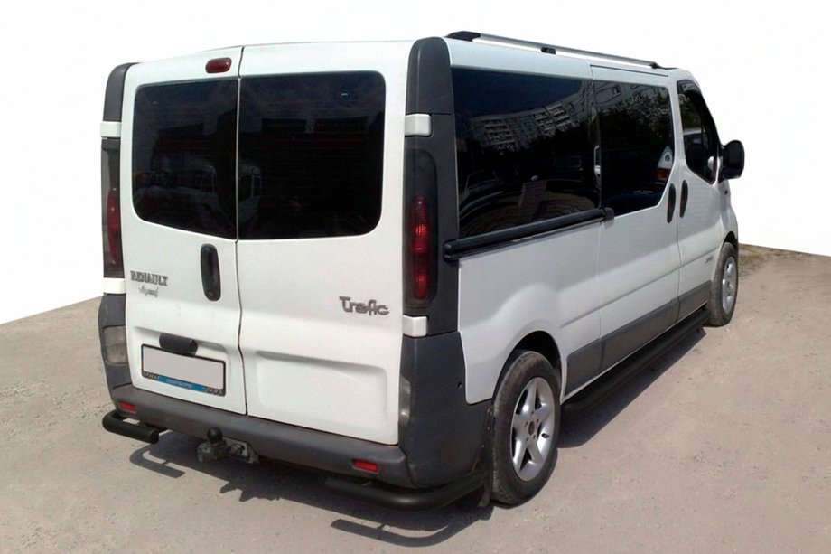 Opel Vivaro 2001–2015 Zadní rohy AK003 Black (nerez) Fotografie 1