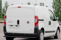 Fiat Fiorino/Qubo 2008–2024 Zadní ochranný rám Black (nerez) fotografie 2