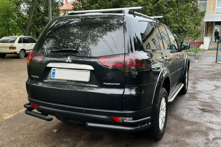 Mitsubishi Pajero Sport 2008–2015 Zadní ochranný rám AK003-Double Black (2 ks, nerez) Image