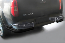 Nissan Navara 2006–2015 Zadní ochranný rám AK003 – dvojitý, černý (nerez) fotografie 1