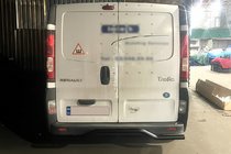 Renault Trafic 2001–2015 Zadní ochranný rám AK006 Black (nerez) fotografie 3