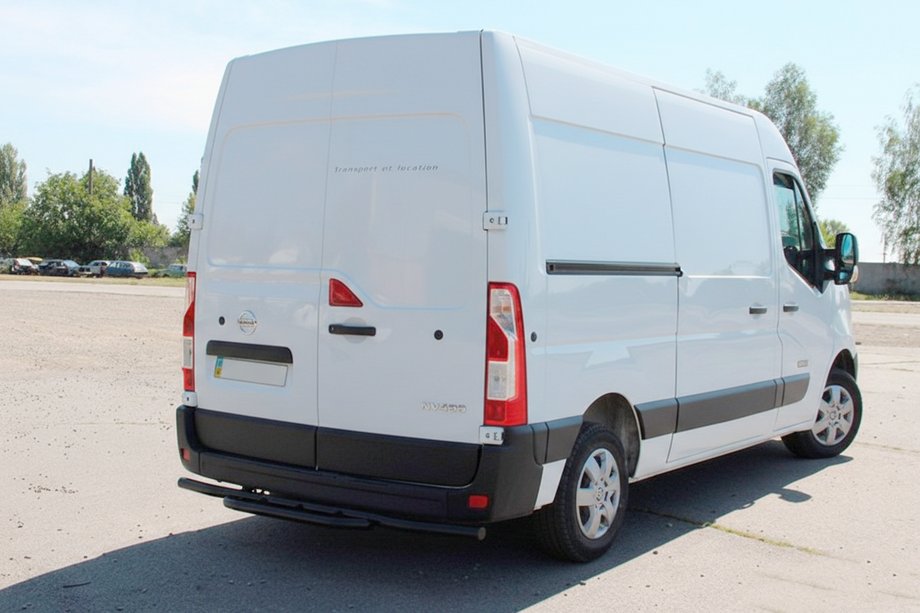 Nissan NV400 2010–2024 Zadní ochranný rám AK011 Black (nerez) Fotografie 2