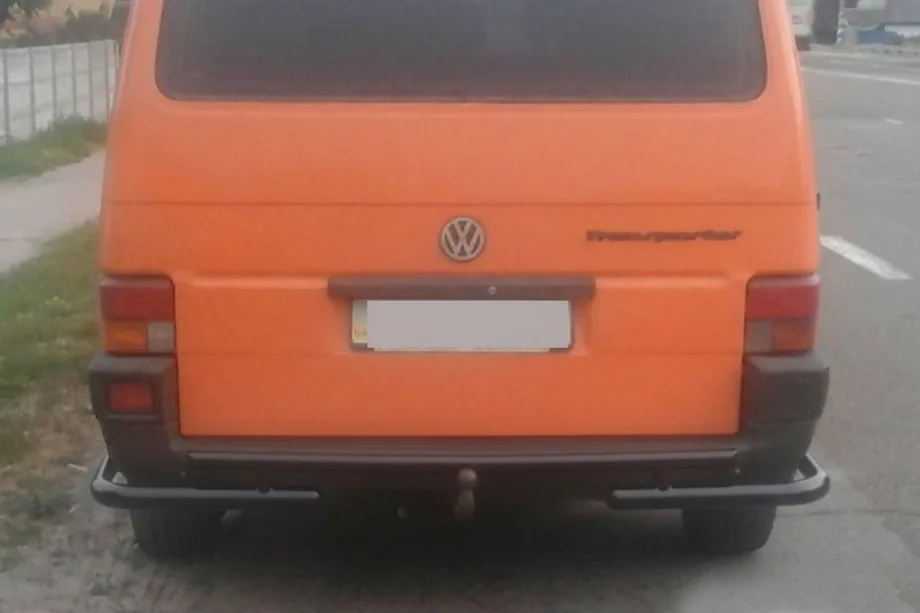 Volkswagen T4 Caravelle/Multivan 1990–2003 Zadní ochranný rám AK003-2 Black (nerez) Image