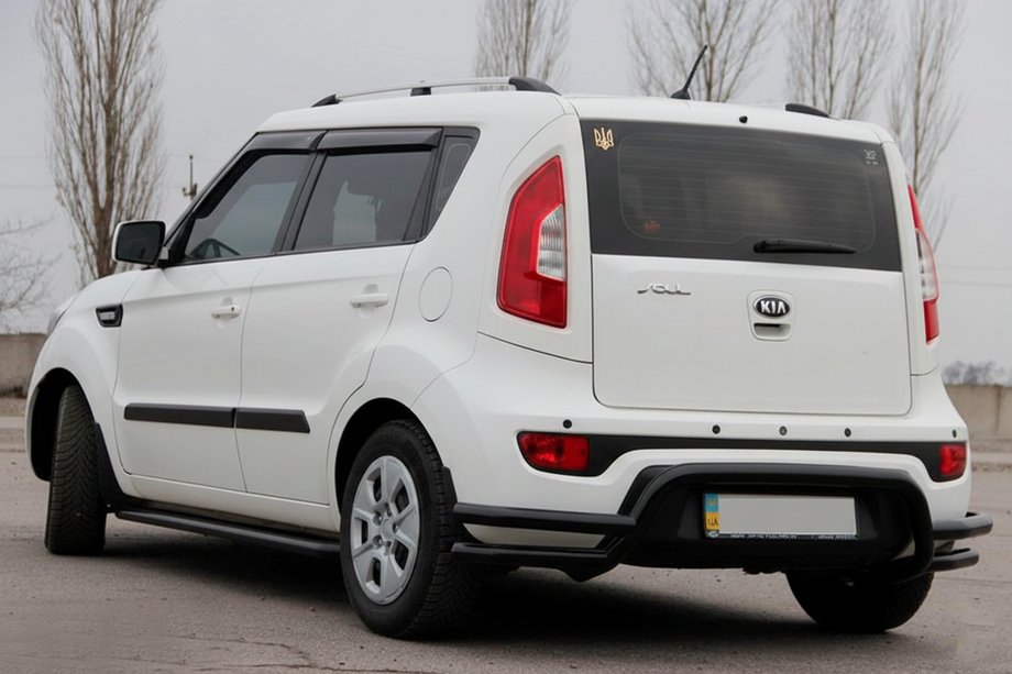 Kia Soul II 2013–2018 Zadní ochranný rám AK007-2 Black (nerez) Image