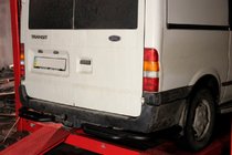 Ford Transit 2000–2014 Zadní ochranný nášlap AK-Special Black (nerez) fotografie 1