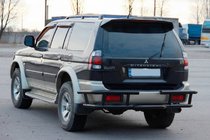 Mitsubishi Pajero Sport 1996–2007 Zadní ochranný rám AK-Special Black (nerez) fotografie 2