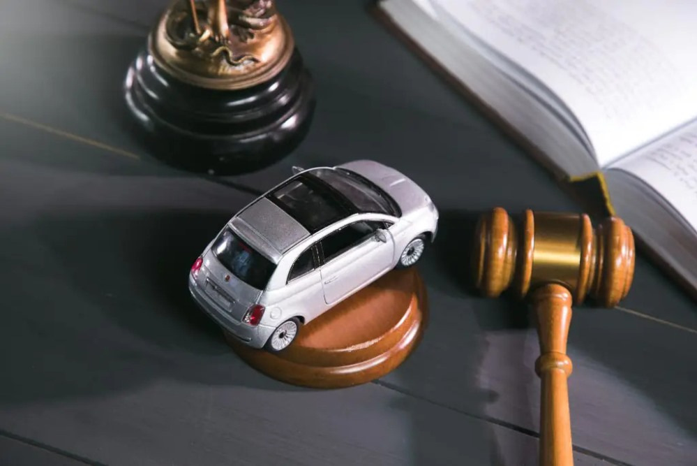 Proč je auto v pátrání: hlavní důvody a důsledky