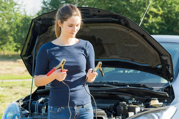 Jak nastartovat auto přes kabely: bezpečný návod pro řidiče