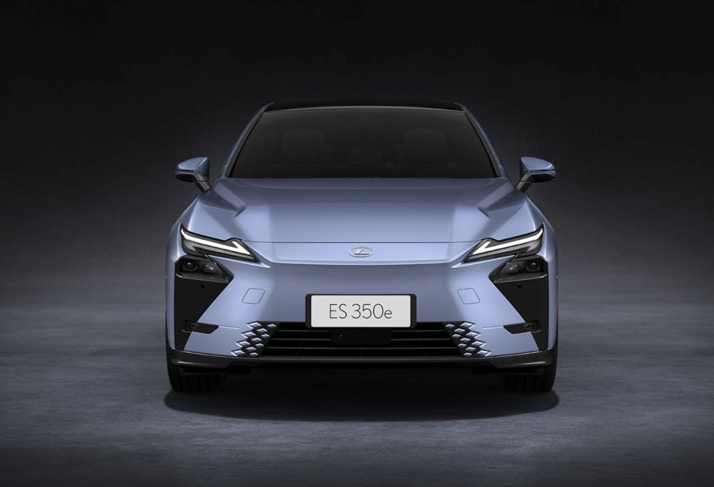 Lexus ES BEV: plně elektrický prémiový sedan pro rok 2026