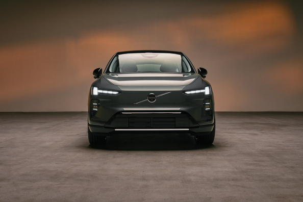 Volvo EX60 (2026) – přehled plně elektrického středně velkého crossoveru