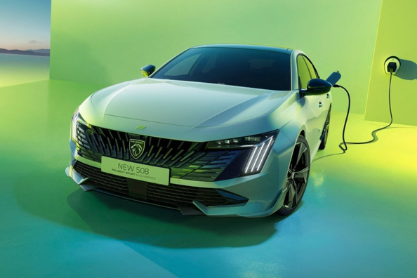 Recenze Peugeot 508 PSE: francouzský sportovní sedan s hybridním výkonem