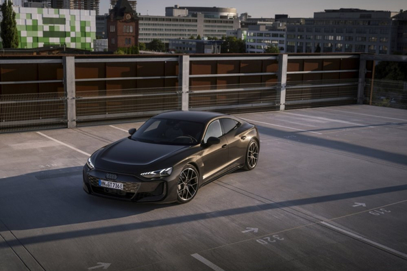 Audi RS e-tron GT 2025 — prvotřídní elektrické grand tourer