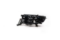 Toyota Land Cruiser 200 2007–2021 Pravý přední světlomet 2016+ (Standard, nefunkční obrysové světlo) fotografie 5